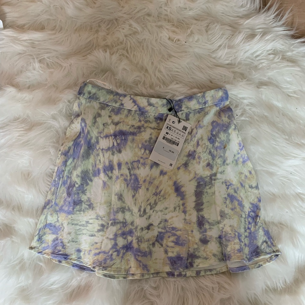 Brandy Melville tie dyed mini skirt. New with tags